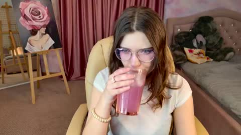 Mary online show from 11-23-25, 08:19