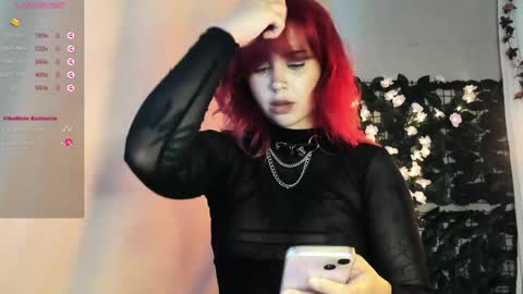 Snapshot of marynixoxo chatting on 06-08-26, 04:07 Mary x online show from 06-08-26, 04:07