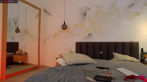 Marina online show from 02-13-25, 06:05