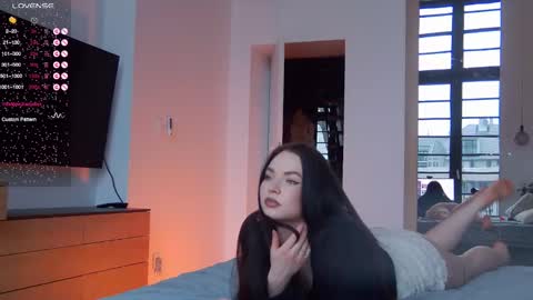 Marina online show from 03-12-25, 03:51