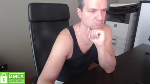 Snapshot of maschiodavide89 chatting on 06-18-26, 06:13 David online show from 06-18-26, 06:13