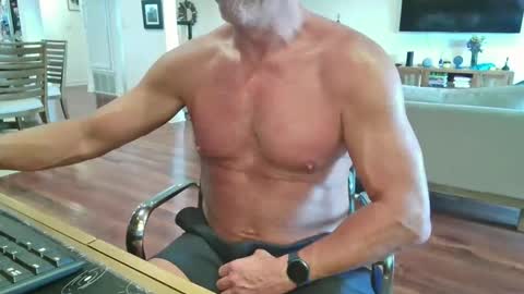 mascmuscle49 online show from 02-02-26, 08:07