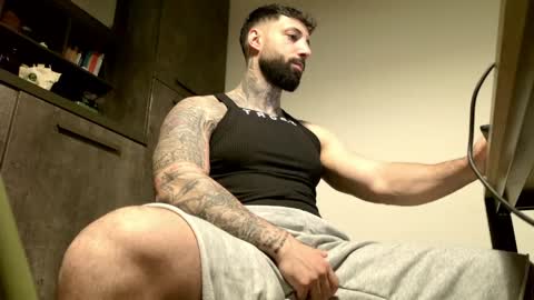 Snapshot of masculineguy69 chatting on 05-23-26, 05:39 masculineguy69 online show from 05-23-26, 05:39