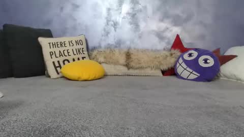 Snapshot of mashalush chatting on 01-08-25, 12:05 Nicolle online show from 01-08-25, 12:05