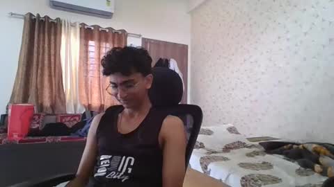 Mask Boy online show from 11-01-25, 03:52