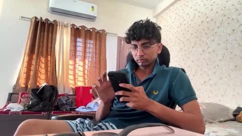 Mask Boy online show from 11-06-25, 03:51