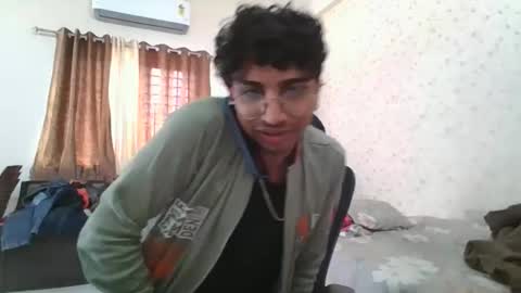 Mask Boy online show from 11-26-25, 04:35