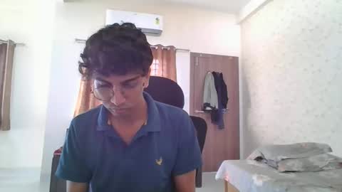 Mask Boy online show from 11-28-25, 04:37