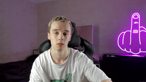 Snapshot of mason_warhol chatting on 12-12-24, 03:27 Mason online show from 12-12-24, 03:27