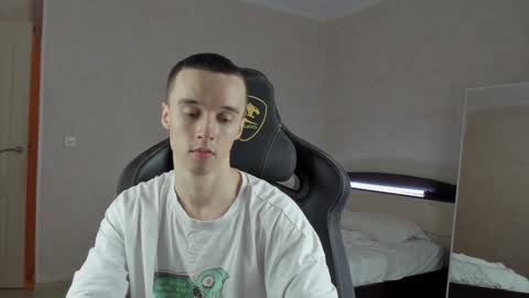 Snapshot of mason_warhol chatting on 12-27-24, 06:31 Mason online show from 12-27-24, 06:31