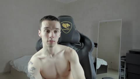 Snapshot of mason_warhol chatting on 01-14-25, 02:43 Mason online show from 01-14-25, 02:43