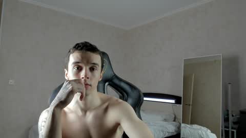 Snapshot of mason_warhol chatting on 02-08-25, 04:57 Mason online show from 02-08-25, 04:57