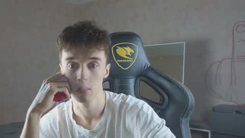 Snapshot of mason_warhol chatting on 10-18-25, 10:10 Mason online show from 10-18-25, 10:10