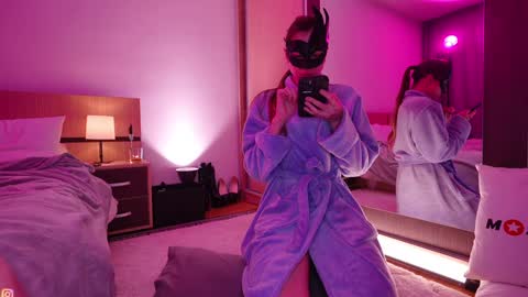 Snapshot of masqueradeporn chatting on 02-26-25, 07:27 DickJane online show from 02-26-25, 07:27