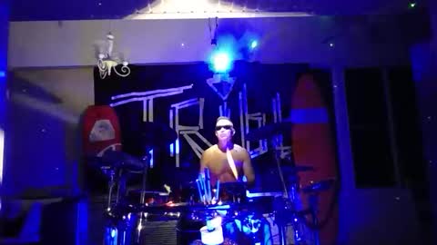 Snapshot of massageartist chatting on 10-30-25, 05:20 HappyZending online show from 10-30-25, 05:20