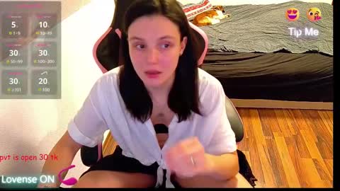Snapshot of massageofyourlife chatting on 02-15-25, 07:28 Queeny Kathy  Online at 2030 MEZ Sunday  Wednesday online show from 02-15-25, 07:28