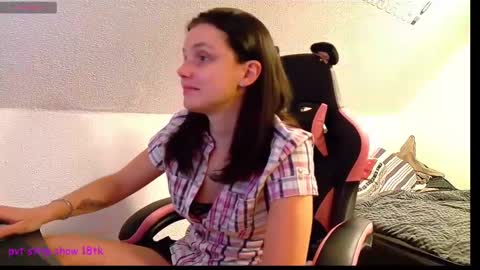 Snapshot of massageofyourlife chatting on 02-21-25, 08:05 Queeny Kathy  Online at 2030 MEZ Sunday  Wednesday online show from 02-21-25, 08:05