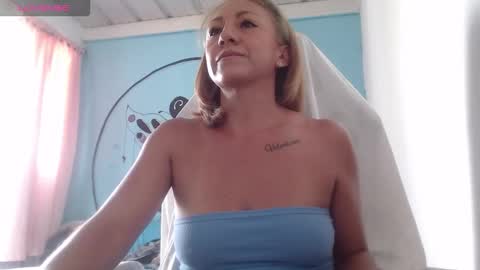 massiel ferreti online show from 10-23-25, 08:40