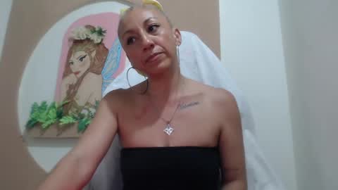 Snapshot of massielferretis chatting on 05-23-26, 11:42 massiel ferreti online show from 05-23-26, 11:42