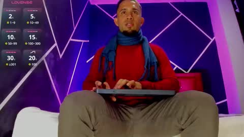 massimo_cruz online show from 11-25-25, 08:31