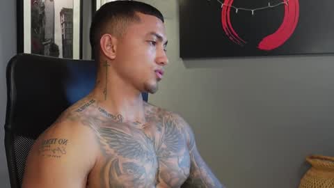 Snapshot of massimo_rizzo_ chatting on 11-20-25, 08:30 Massimo online show from 11-20-25, 08:30