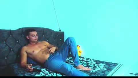 Snapshot of massimo_salazar chatting on 02-09-26, 08:02 Massimo online show from 02-09-26, 08:02