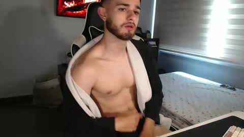 Massimo Santino online show from 04-17-26, 03:48