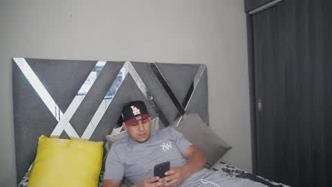 Snapshot of massimo_vidal chatting on 09-20-25, 01:34 massimo_vidal online show from 09-20-25, 01:34