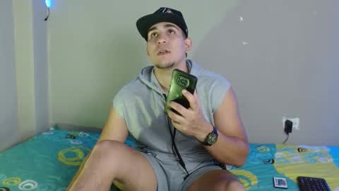 Snapshot of massimo_vidal chatting on 10-28-25, 02:31 massimo_vidal online show from 10-28-25, 02:31