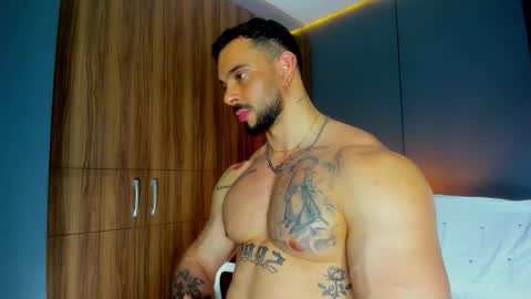 massimo online show from 03-12-26, 01:56