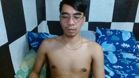 Snapshot of massive_boner02 chatting on 12-10-24, 10:06 massive_boner02 online show from 12-10-24, 10:06