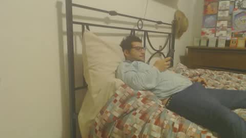 Snapshot of massu1994 chatting on 10-27-25, 10:47 Massu94 online show from 10-27-25, 10:47