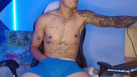 Snapshot of master_black777 chatting on 10-25-25, 04:13 master_black777 online show from 10-25-25, 04:13