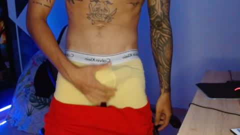 Snapshot of master_black777 chatting on 11-24-25, 04:51 master_black777 online show from 11-24-25, 04:51