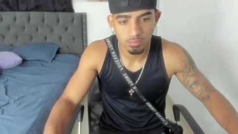 Snapshot of master_boy28 chatting on 05-20-26, 02:18 master_boy28 online show from 05-20-26, 02:18