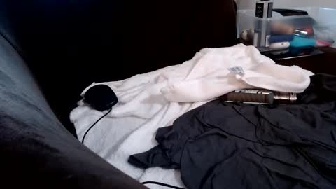 Snapshot of master_in_charge chatting on 10-20-25, 08:42 master_in_charge online show from 10-20-25, 08:42