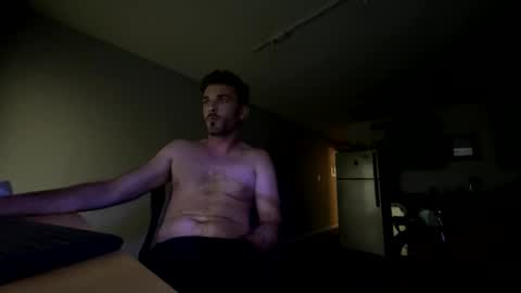 Snapshot of master_louie chatting on 11-01-25, 06:21 muskyjockdick online show from 11-01-25, 06:21