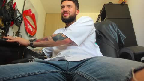 steven  online show from 01-18-25, 08:40