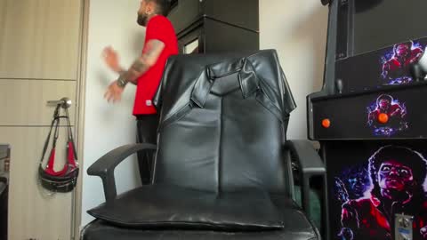 steven  online show from 03-03-25, 07:49