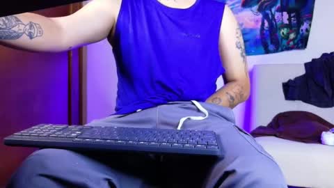 Snapshot of master_zanyn chatting on 10-20-25, 06:47 master_zanyn online show from 10-20-25, 06:47