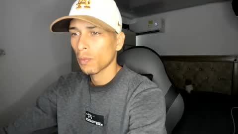 Snapshot of masteralda09 chatting on 06-10-26, 03:22 Alpha junior online show from 06-10-26, 03:22