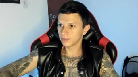 Snapshot of masterdave7 chatting on 05-19-26, 02:29 Dave online show from 05-19-26, 02:29