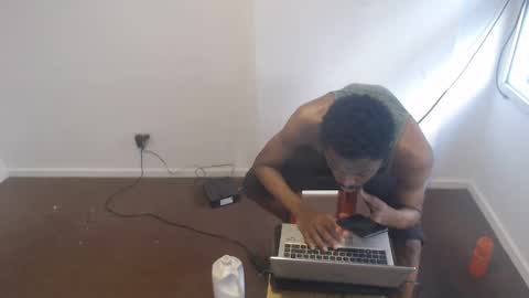 Snapshot of masterdomfuck chatting on 01-16-25, 06:59 Masterdomfuck online show from 01-16-25, 06:59