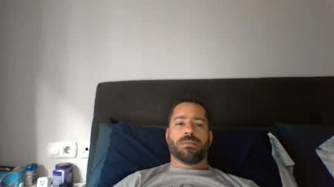 Snapshot of masterquique chatting on 06-24-26, 06:29 masterquique online show from 06-24-26, 06:29