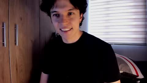 Snapshot of mastrangelo_x chatting on 07-11-26, 06:54 mastrangelo_x online show from 07-11-26, 06:54