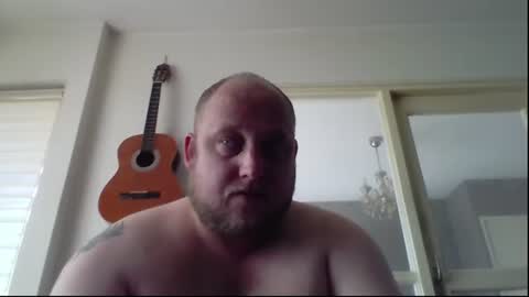 Snapshot of mastrubeertje1988 chatting on 06-18-26, 08:25 mastrubeertje1988 online show from 06-18-26, 08:25