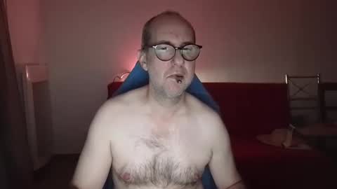 mat11efou online show from 10-31-25, 06:03