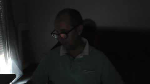 Snapshot of mat11efou chatting on 06-08-26, 06:14 mat11efou online show from 06-08-26, 06:14