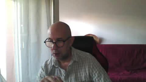 Snapshot of mat11efou chatting on 06-16-26, 06:38 mat11efou online show from 06-16-26, 06:38