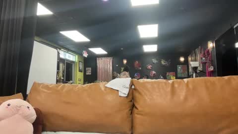 Snapshot of matchingtracksuits chatting on 01-26-25, 05:23 Jer and Kel online show from 01-26-25, 05:23